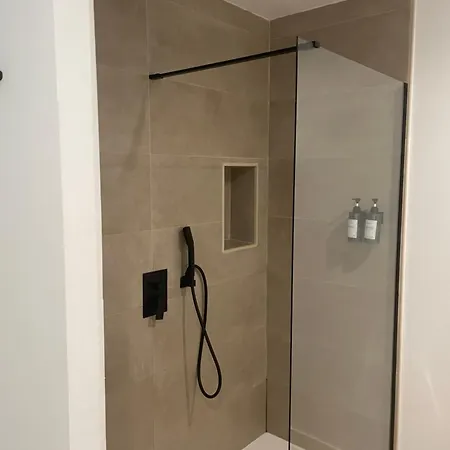 Rentalsevilla Paraiso Apartment *